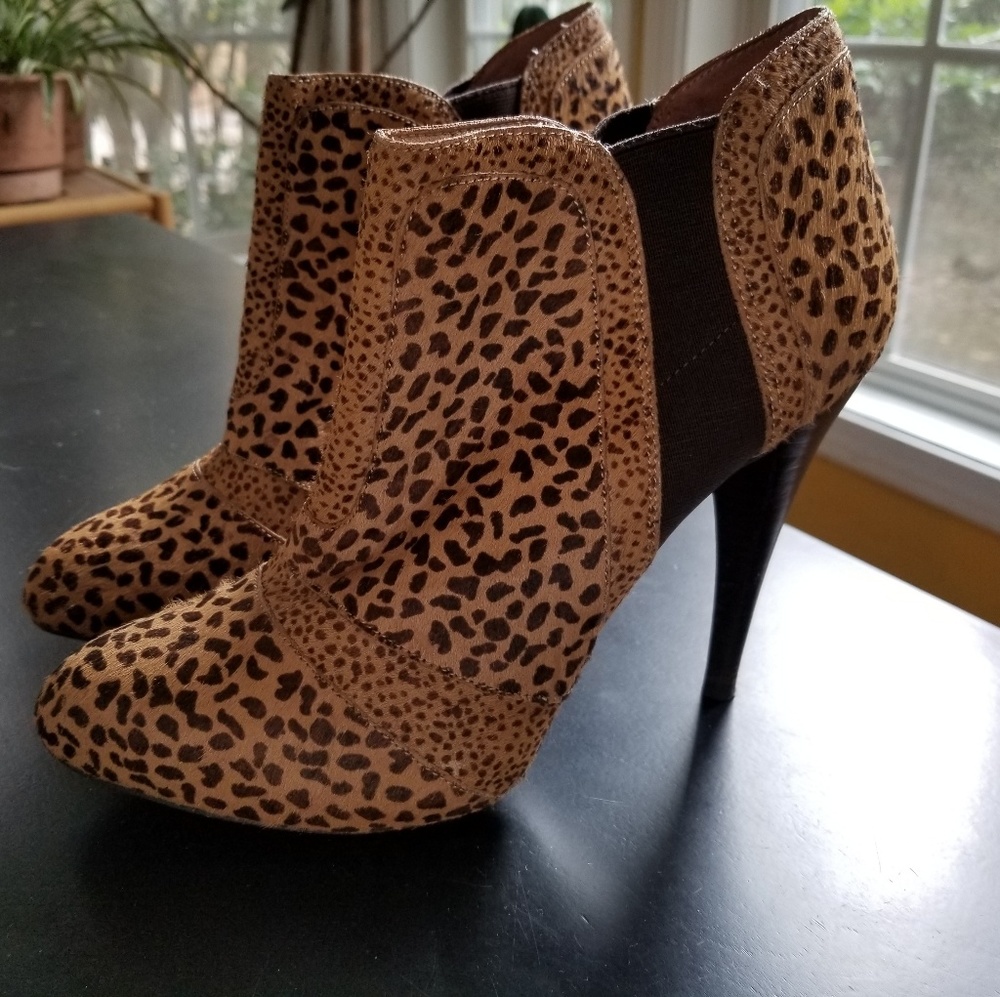 Bcbg Leopard Print Booties. Size 7.5. - image 1